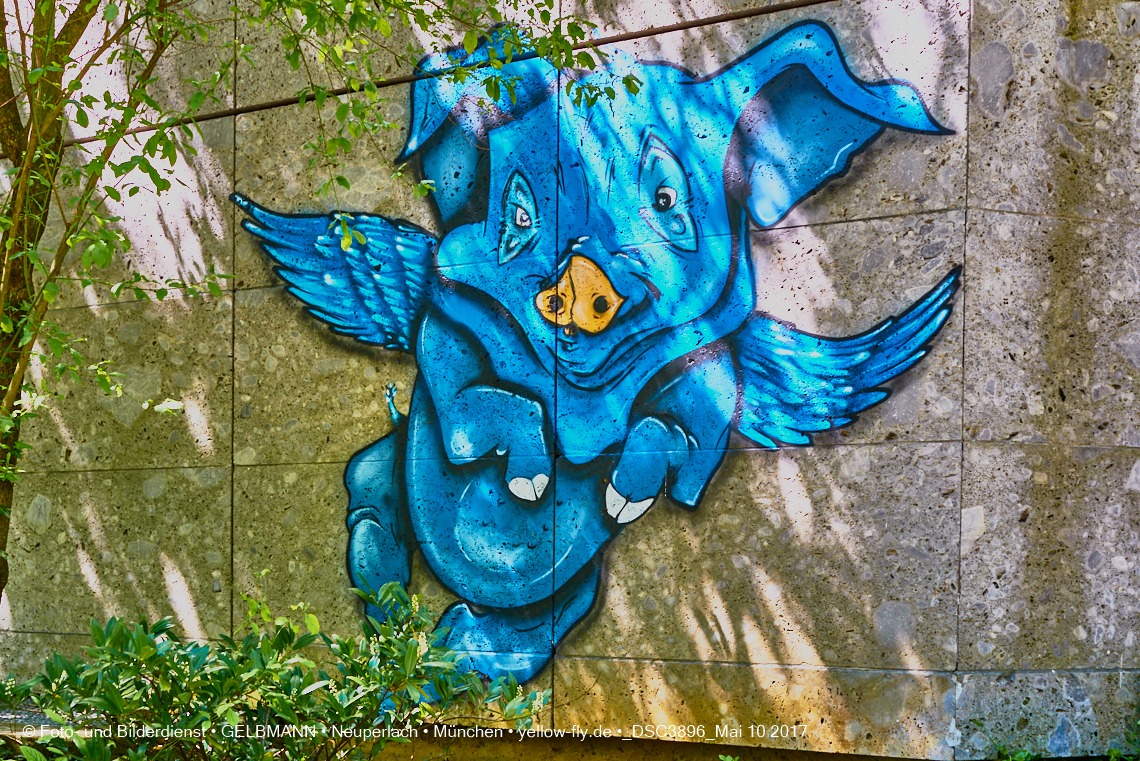 21.03.2017 - Abrissbaustelle Quiddezentrum in Neuperlach